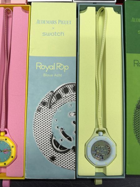 Дизайнерський годинник Swatch Royal Pop, 1:1 Кишеньковий колір Blaue Acht 117716 фото